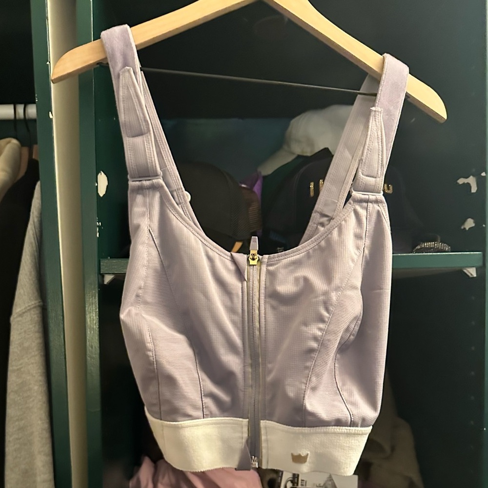 Multiple shefit bras